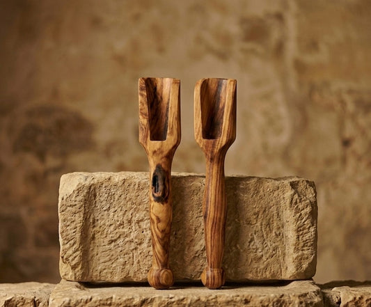 Cucharita Medidora de Madera de Olivo – Hecha a Mano y Natural