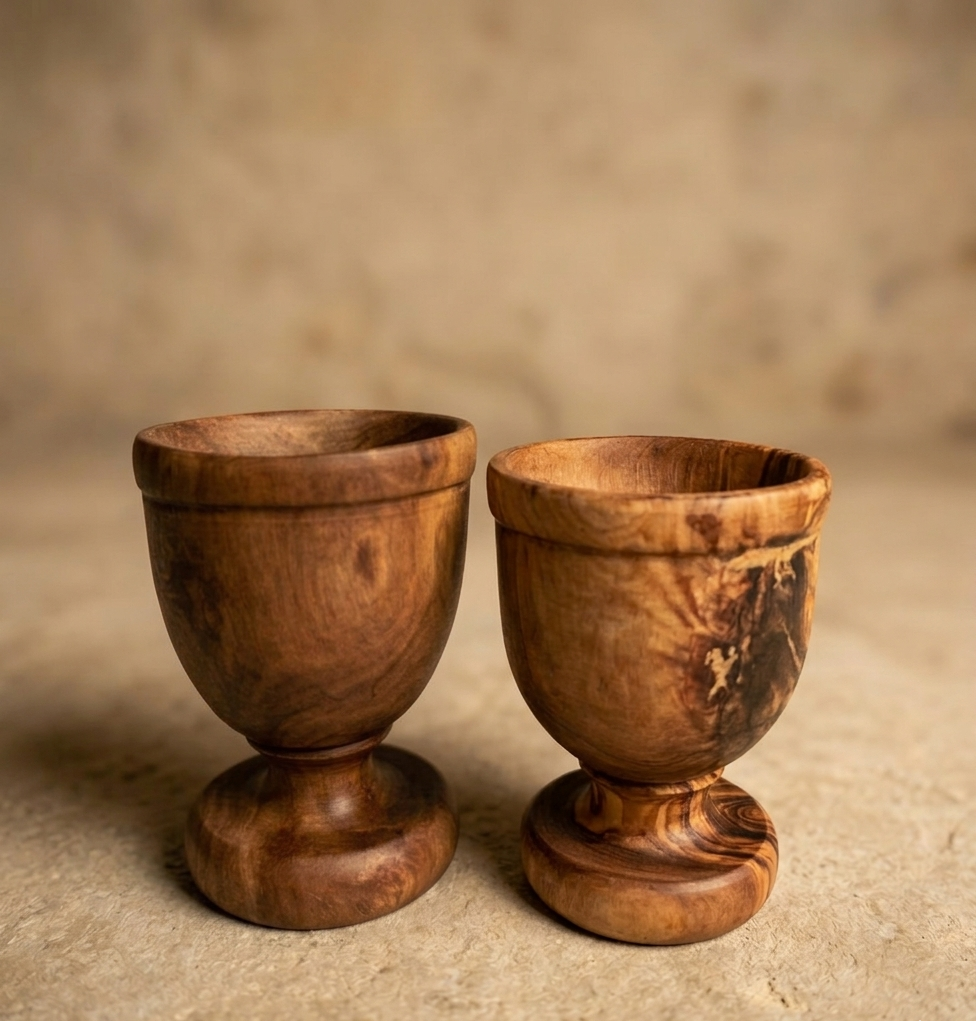 Huevera de Madera de Olivo – Hecha a Mano y Natural