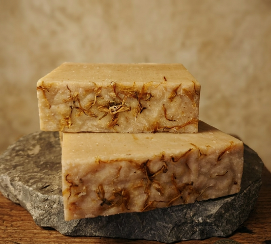 Jabón Natural de Naranja y Caléndula Ecológico – Suave y Calmante