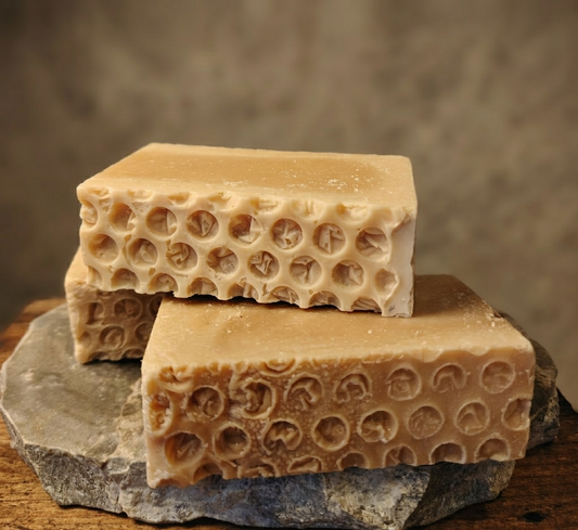 Jabón Natural de Miel Ecológico Superengrasado – Suave, Nutritivo y Sin Perfume